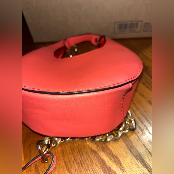 Scoop brand mini round bright coral orange bag with snap closure & gold chain - Picture 4 of 5